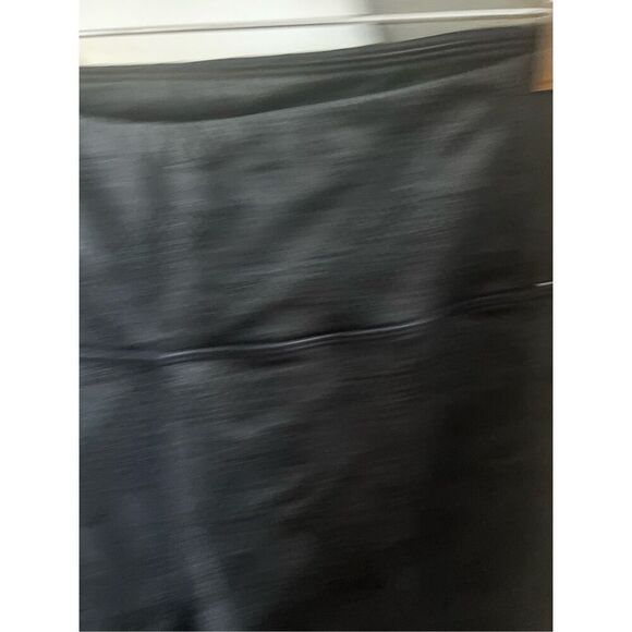 Mondetta Performance + Luxury Black Textured Print Leggings ga sz L EUC - Picture 3 of 10